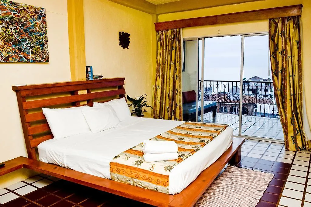 Hostal Vallarta Suites Πουέρτο Βαγιάρτα Bed and Breakfast